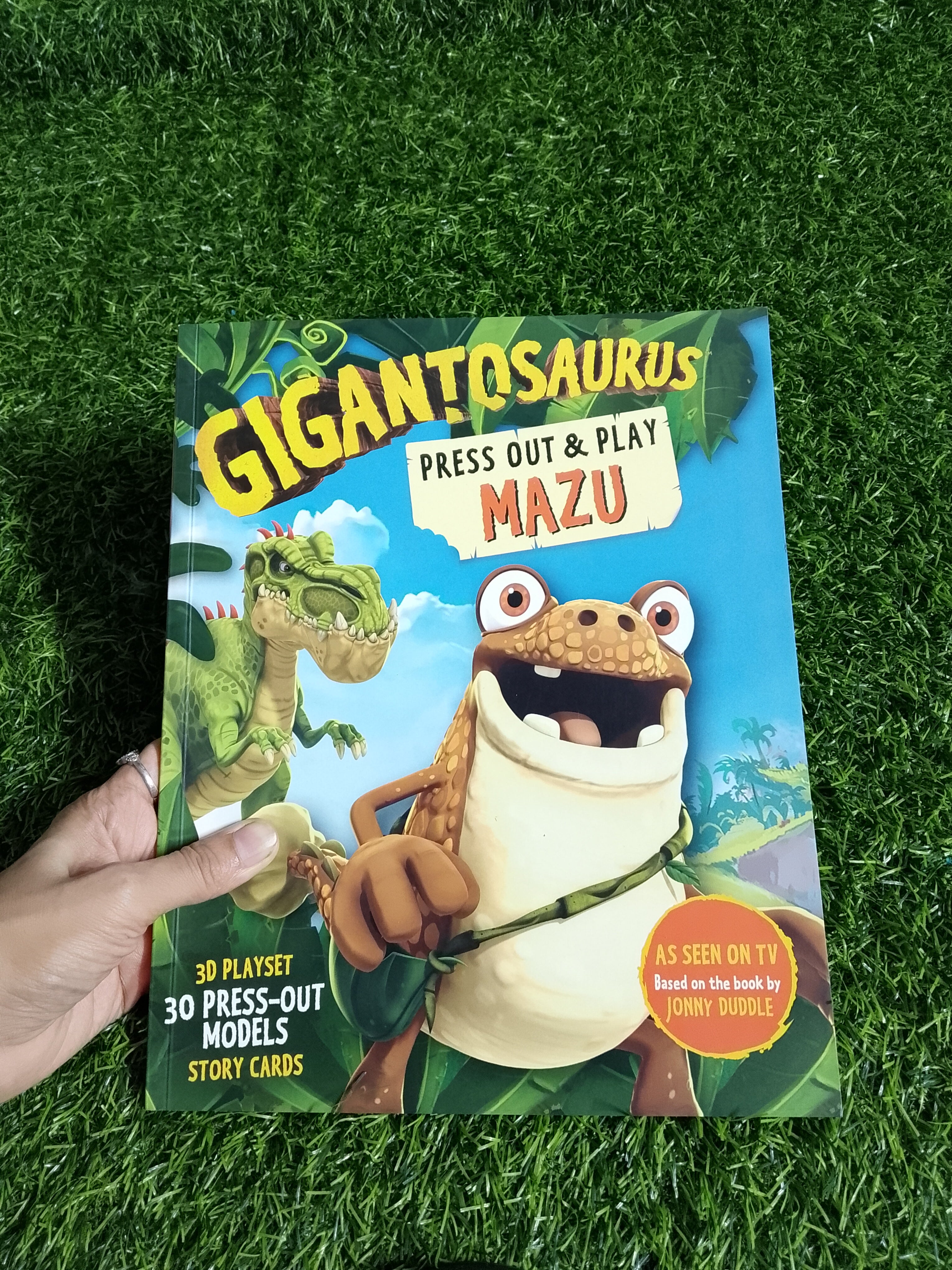 3D Puzzle 🧩 Book

The Gigantosaurus: Press Out & Play Mazu kit is an interactive 3D playset designed for children.